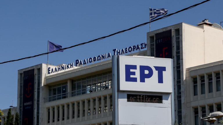 Τα σχόλια που είχε κάνει ο Ιωσήφ Βάγγερ για το παλαιστινιακό τον είχαν στείλει εκτός ΕΡΤ, όμως επιστρέφει στο πόστο του μετά απ